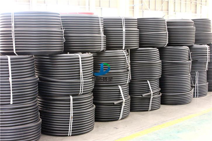 我們主要是做 橡膠制品,塑料制品的生產和銷售(憑有效**經營);機械